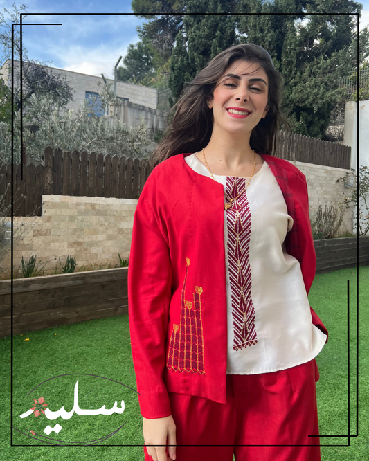 Boss lady three-piece set - طقم القيادية بدرجة جميله للون الأحمر