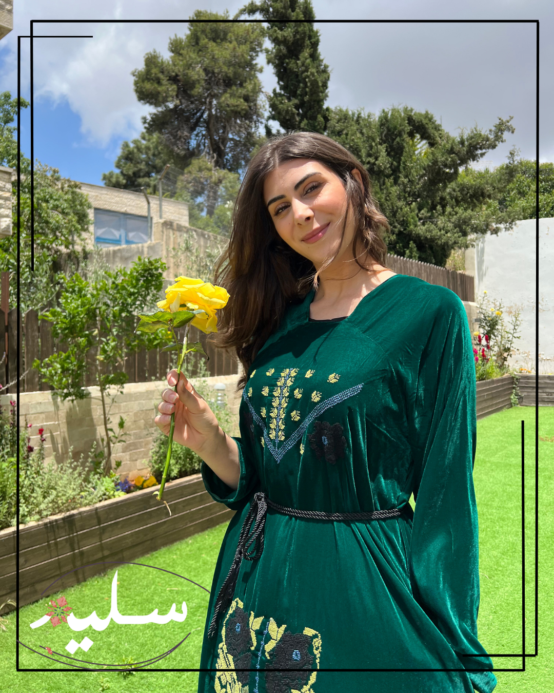 Vibrant green velvet dress – فستان مخمل أخضرة غاوي