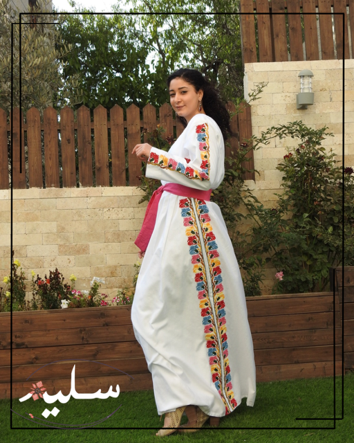 Carnation abaya – عباية القرنفل من سليم