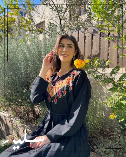Elegant Black thoub with beaded details – ثوب أسود راقي مع تفاصيل خرز