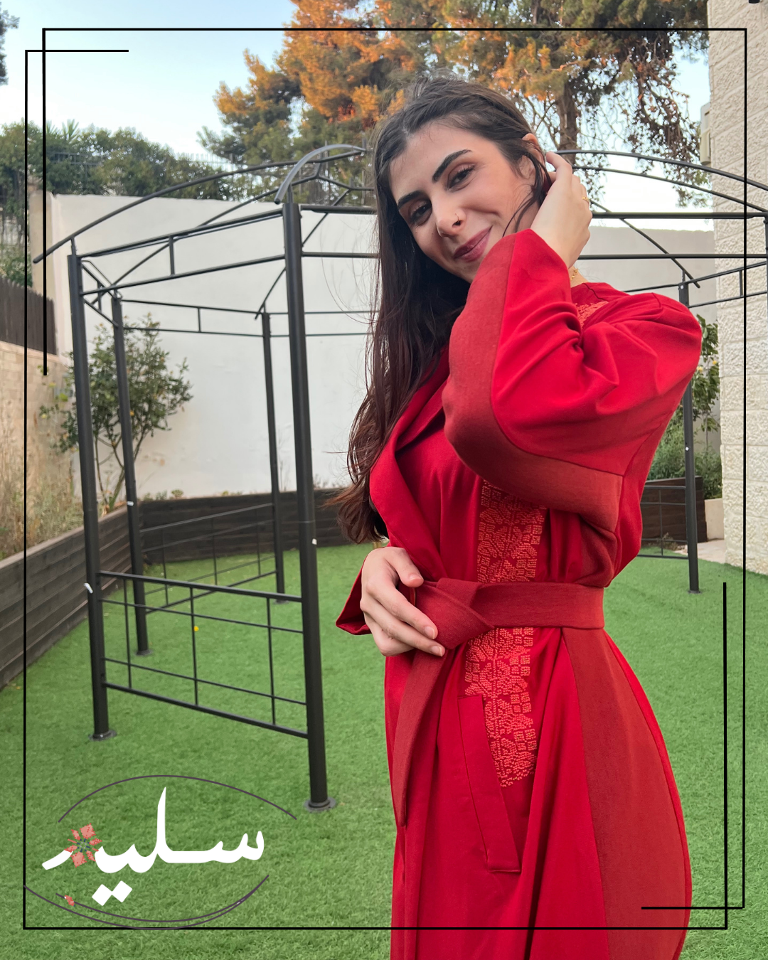 Ruby Elegance Jacket with unique plaid lining - جاكيت طويل مبطن بنمط مميز أحمر وقرمزي