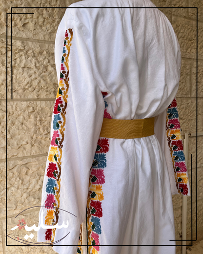 Carnation abaya – عباية القرنفل من سليم