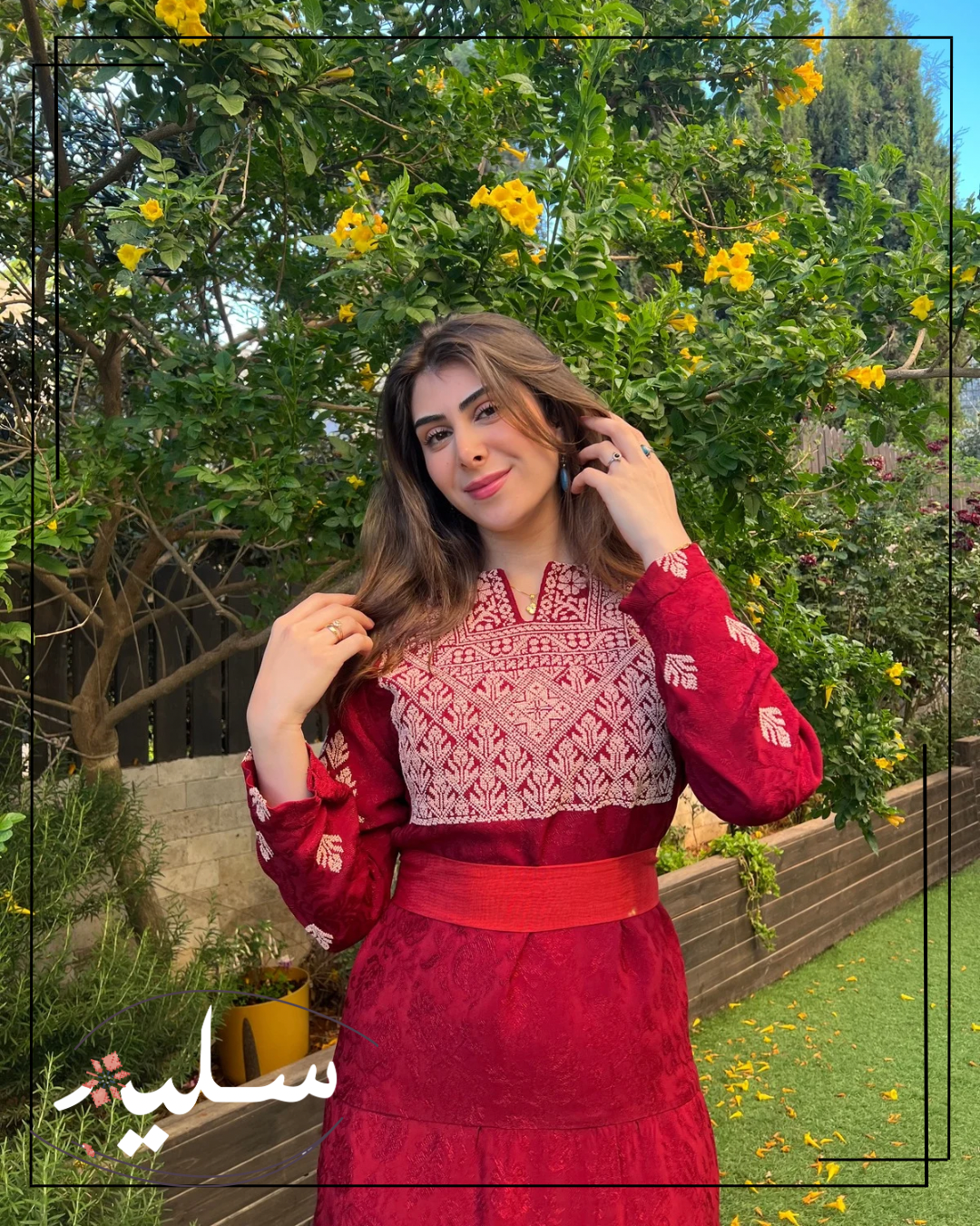 Monochromatic embroidery Dress