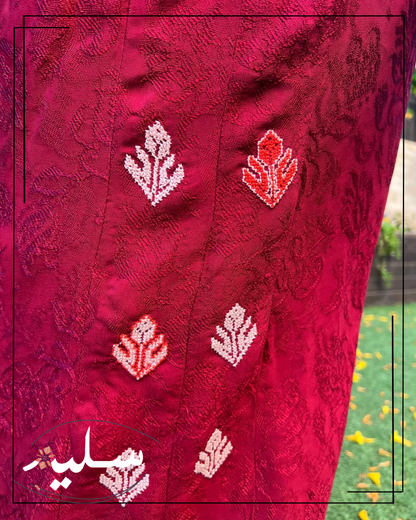 Monochromatic embroidery Dress